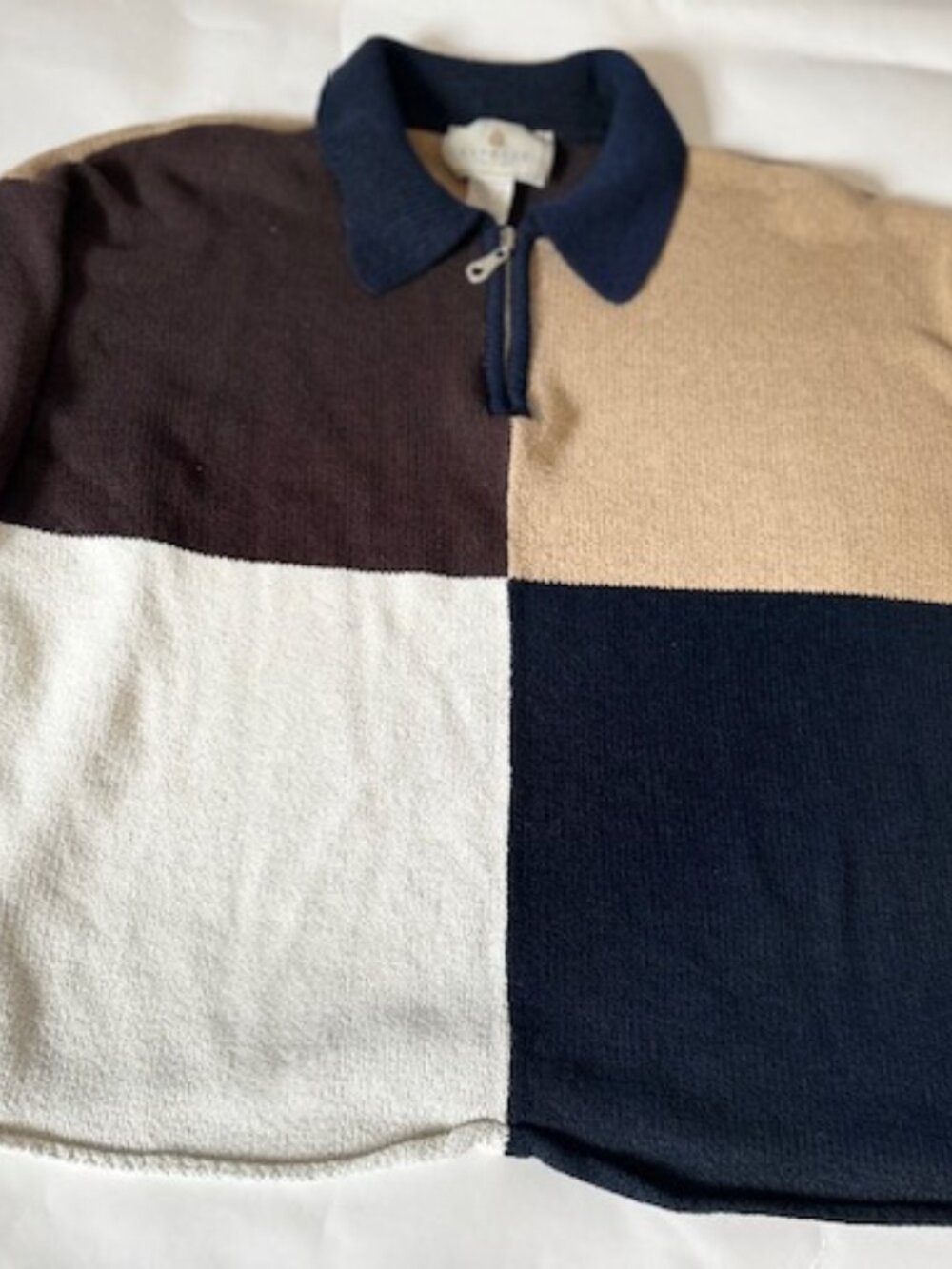 Express Women’s Multi Color Knit Pullover Sweater with Zipper Size Medium
